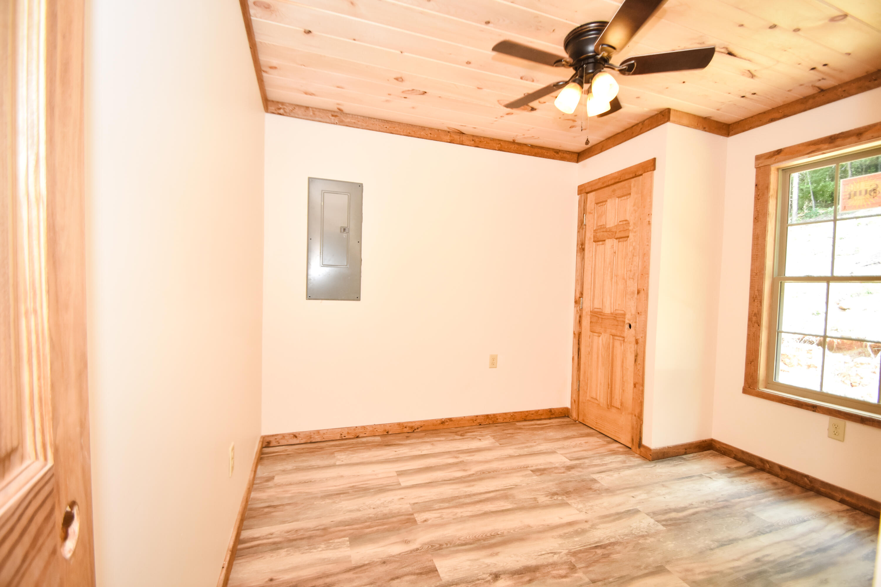 11592 Red Lick Road Irvine, KY 40336 - Photo 15 of 24 DSC_1552