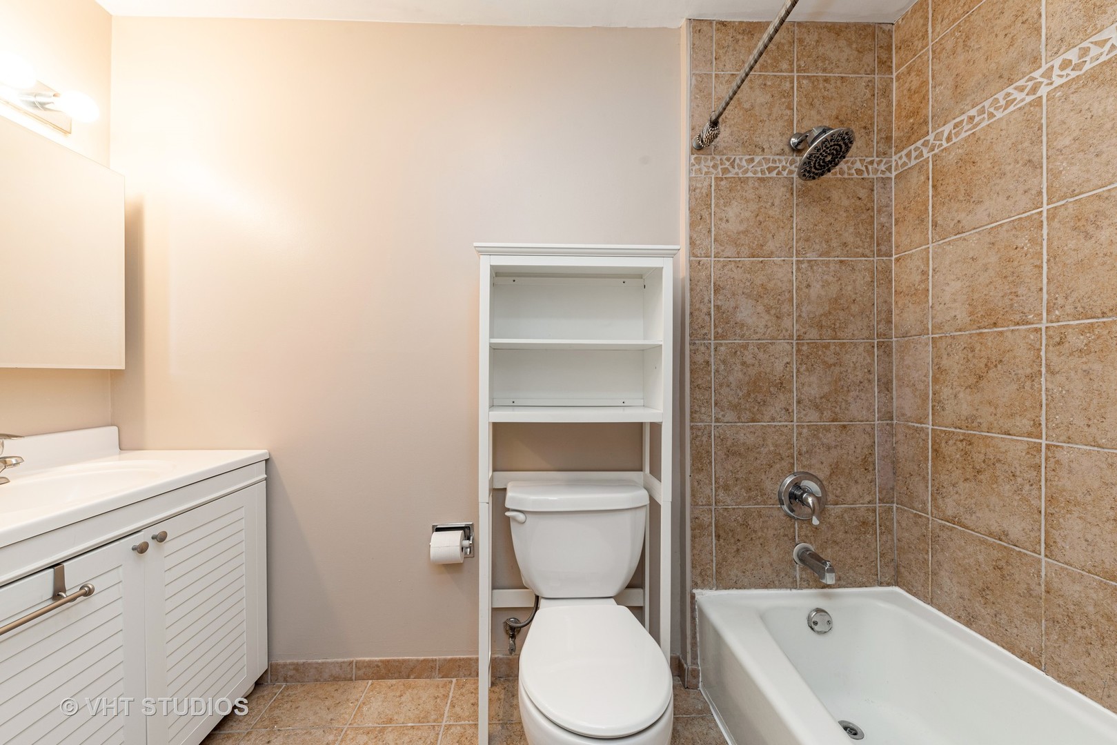 516 North Wilke Road, Unit 204 Palatine, IL 60074 - Photo 11 of 18