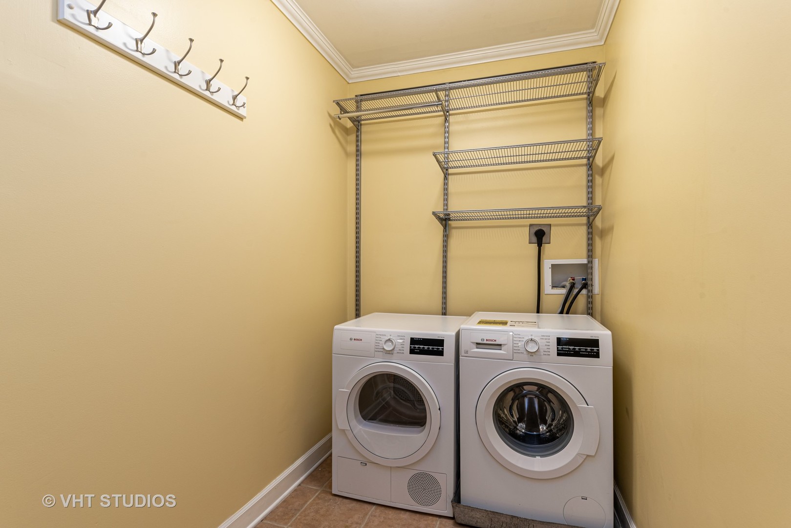 516 North Wilke Road, Unit 204 Palatine, IL 60074 - Photo 13 of 18