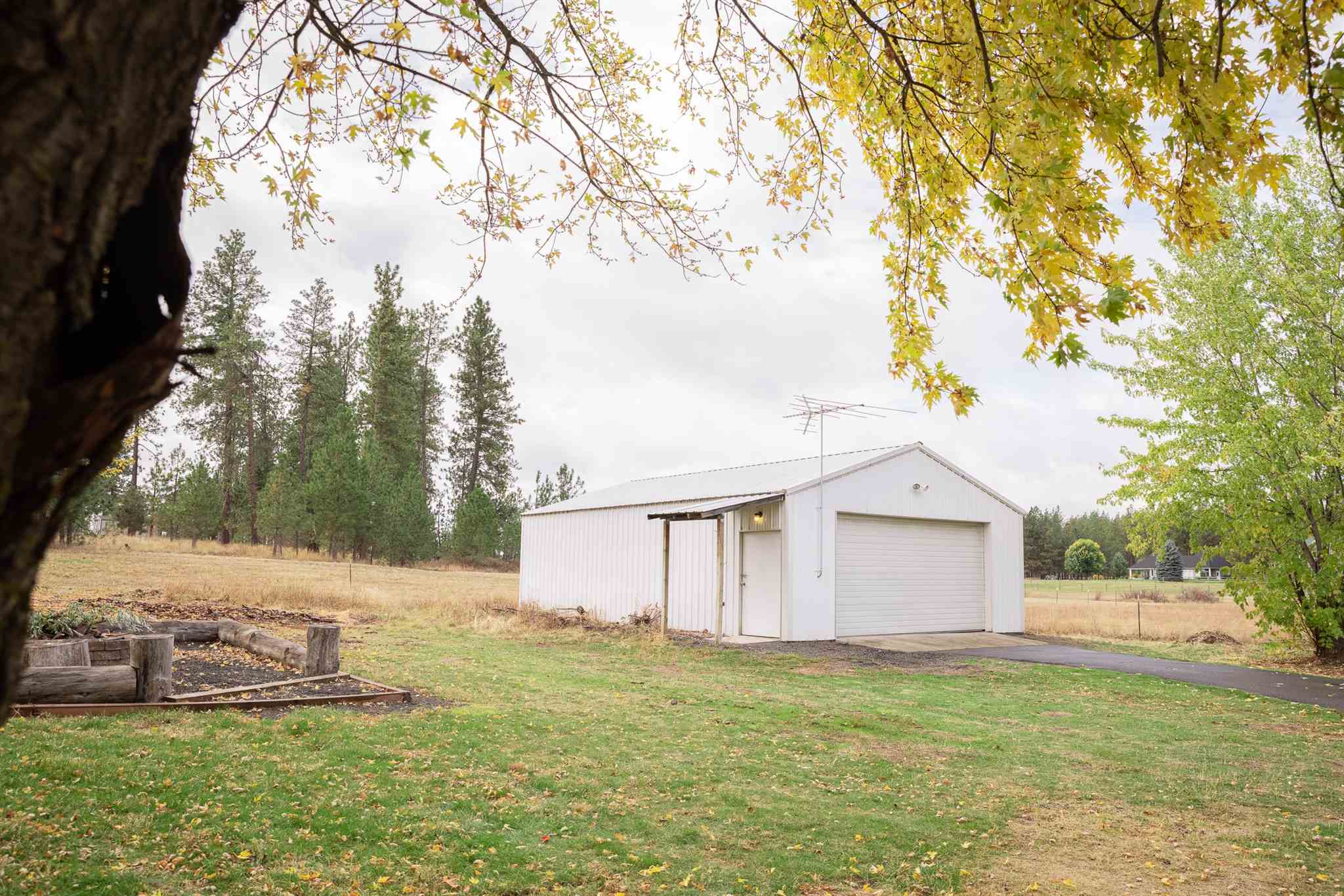 11404 South Keeney Road Spokane, WA 99224 - Photo 40 of 43