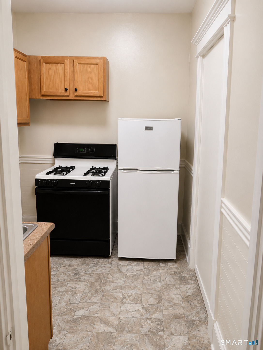 1067 Main Street Manchester, CT 06040 - Photo 13 of 20