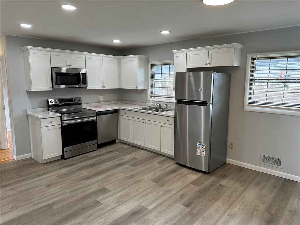 40 Guildhall Road Henrietta, NY 14623 - Photo 12 of 29