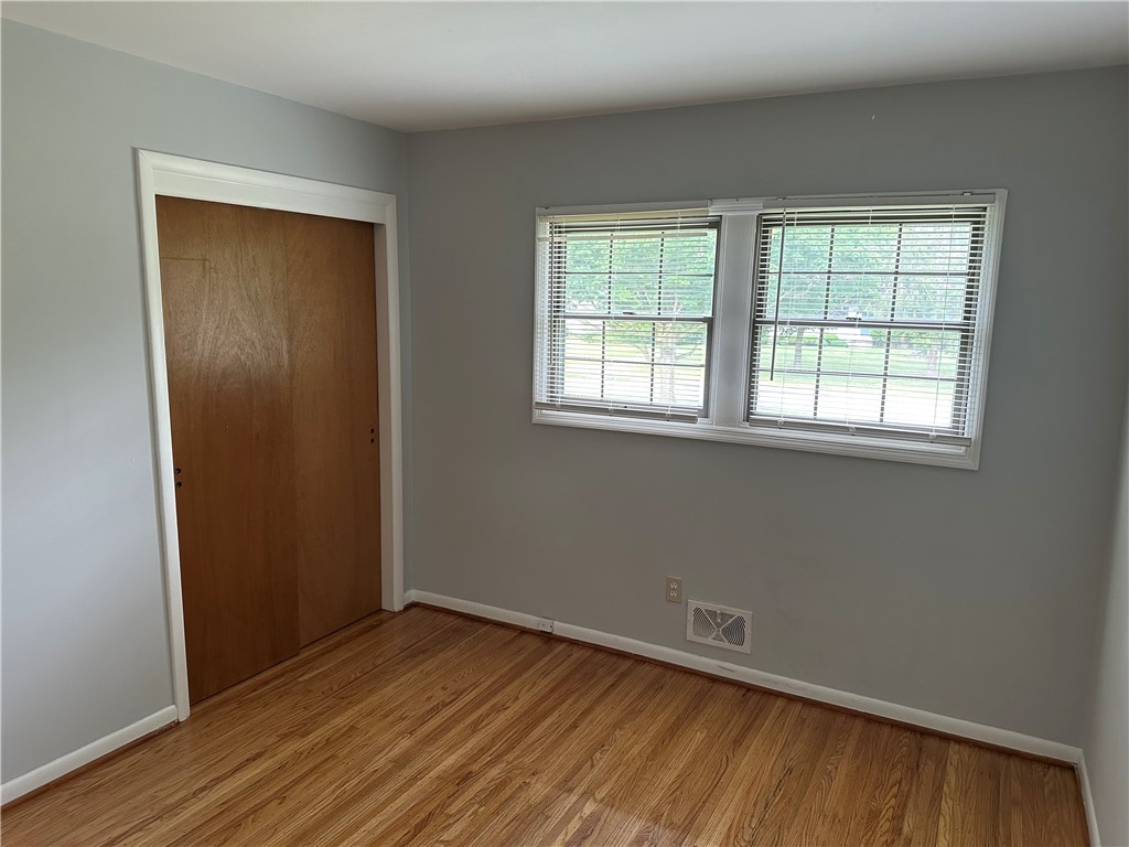 40 Guildhall Road Henrietta, NY 14623 - Photo 18 of 29