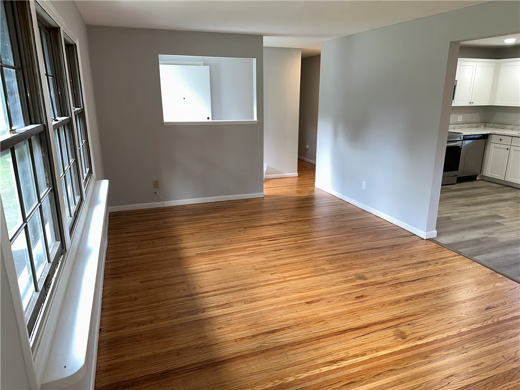 40 Guildhall Road Henrietta, NY 14623 - Photo 6 of 29