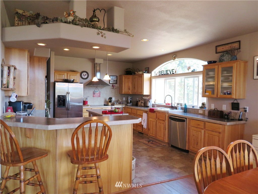 25 Gray Hawk Way Republic, WA 99166 - Photo 2 of 25 Gallery Image 2