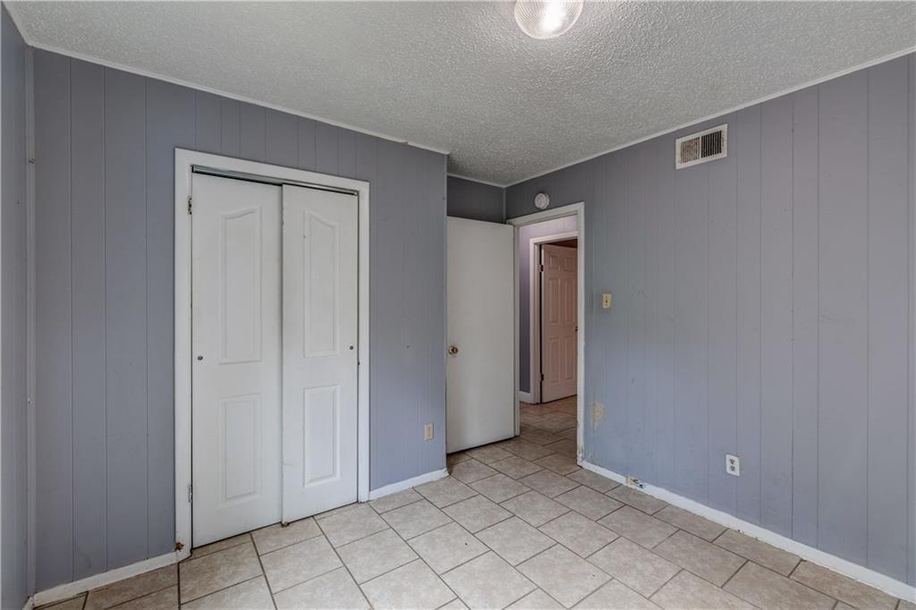 1006 Fiesta Street, Unit A Austin, TX 78702 - Photo 11 of 12 a view of an empty room