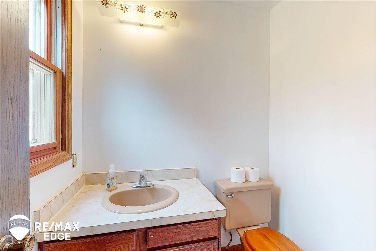 4646 Sheridan Road Vassar, MI 48768 - Photo 18 of 42 50070606-17.JPG
