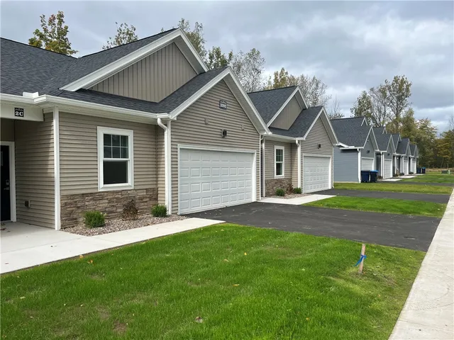 $2,200 | 2104 Community Lane, Unit 3C, Ontario, NY 14519