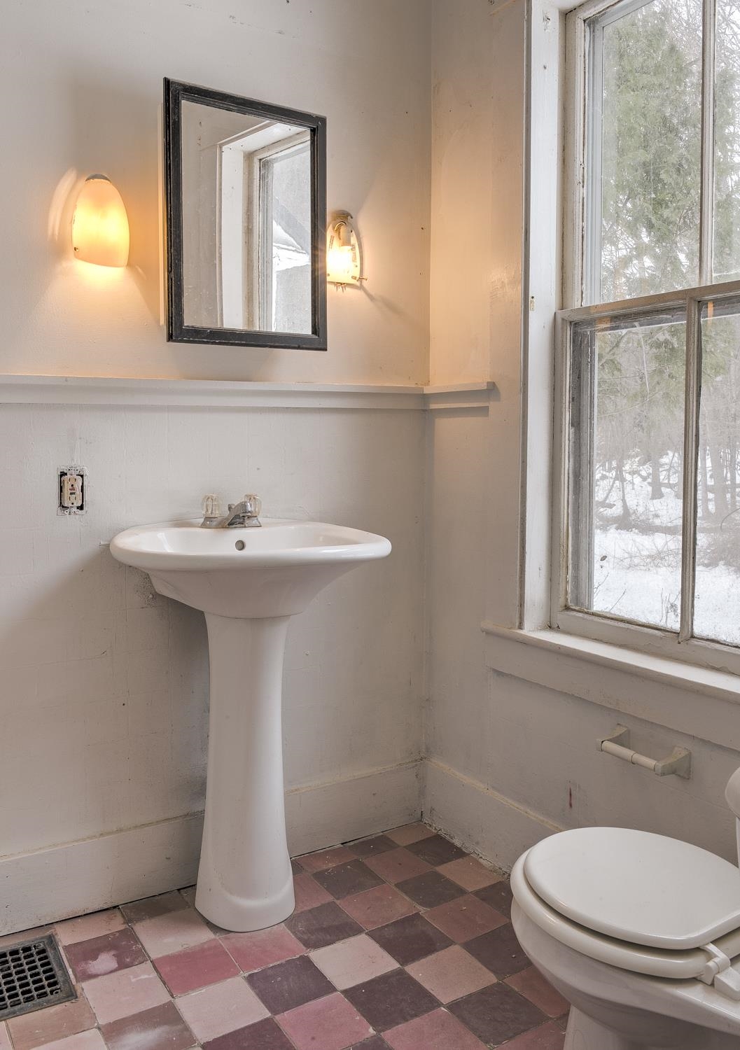 422 Pond Brook Road Chesterfield, NH 03466 - Photo 9 of 34