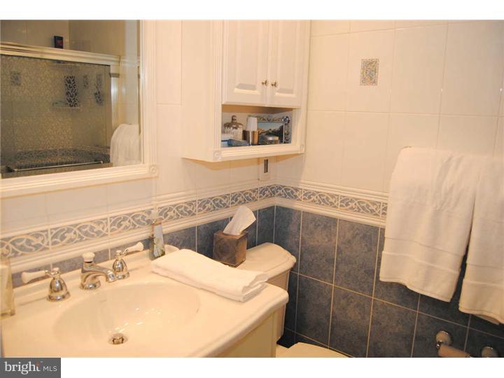 3549 Brookview Road Philadelphia, PA 19154 - Photo 9 of 13 Bathroom