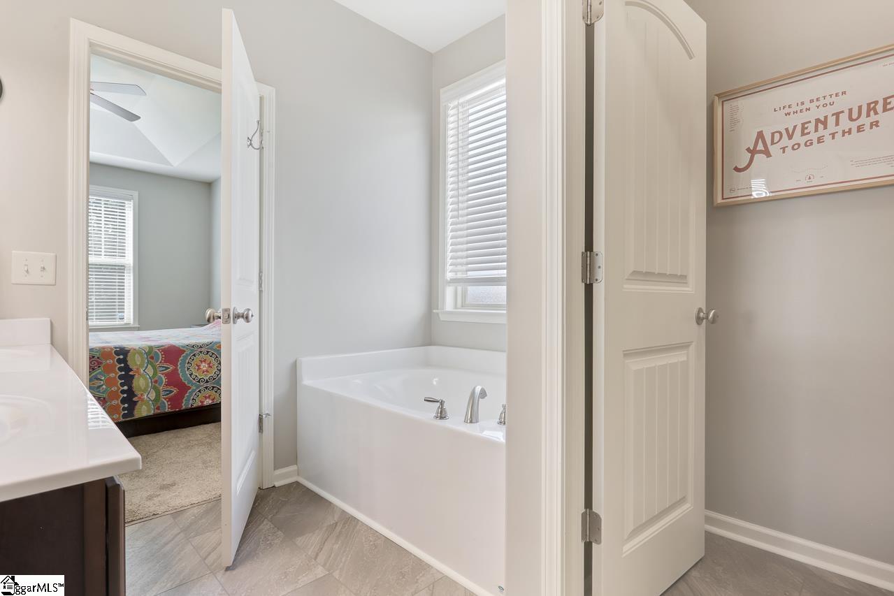 215 Downs Road Greenville, SC 29617 - Photo 14 of 25 Gallery Image 14