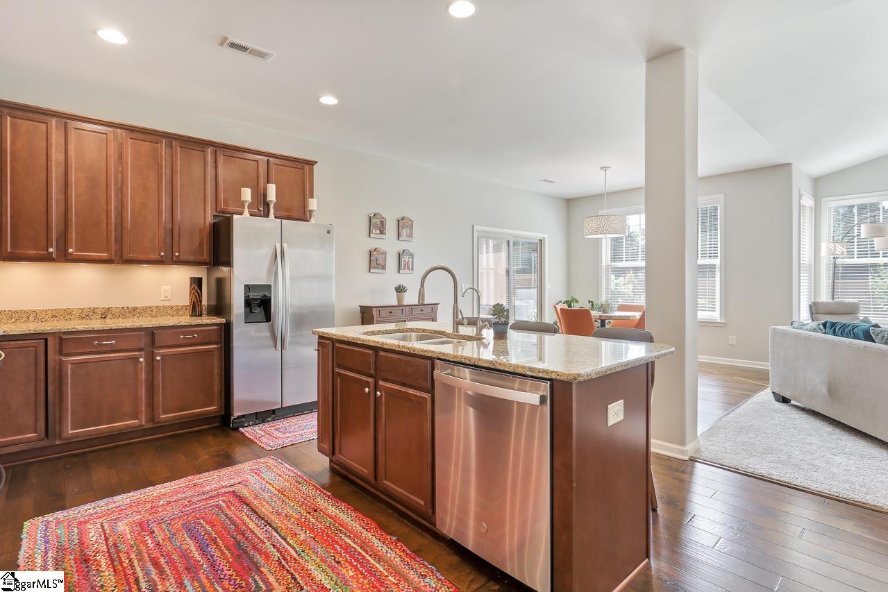 215 Downs Road Greenville, SC 29617 - Photo 4 of 25 Gallery Image 4