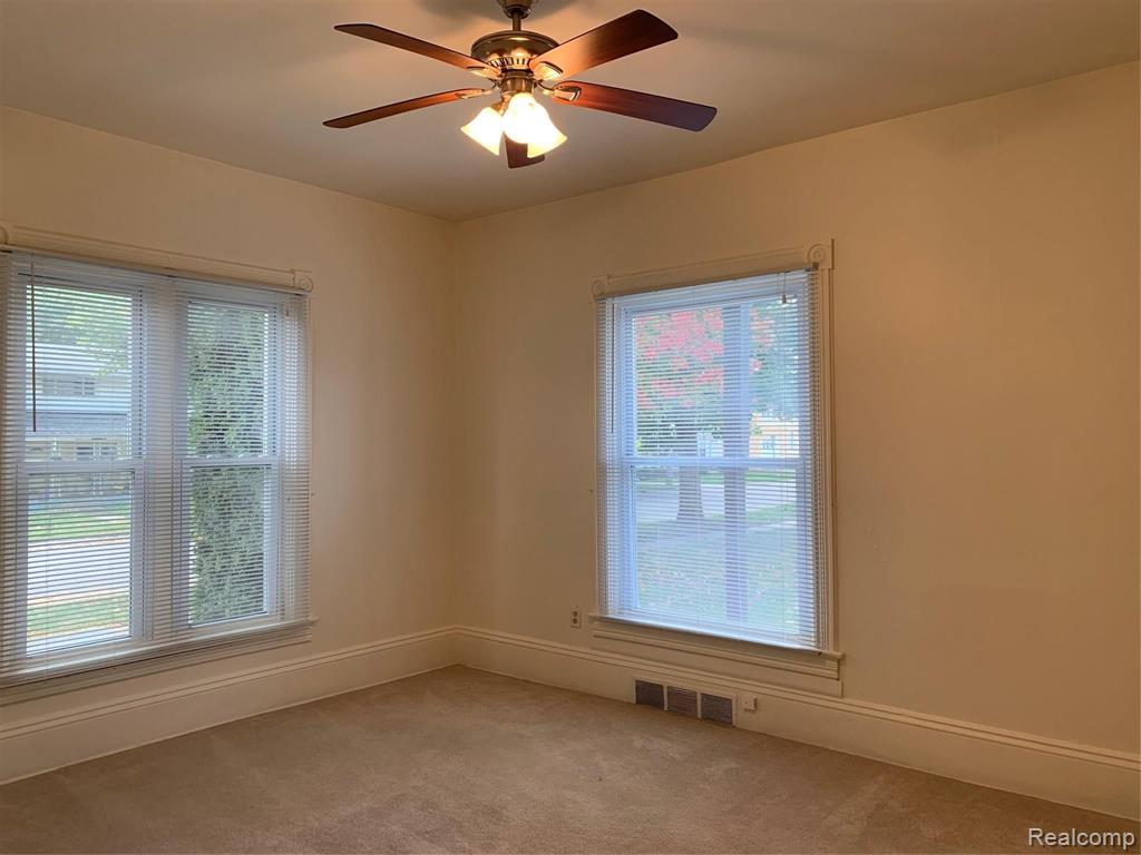 209 Elm Street Flushing, MI 48433 - Photo 17 of 21