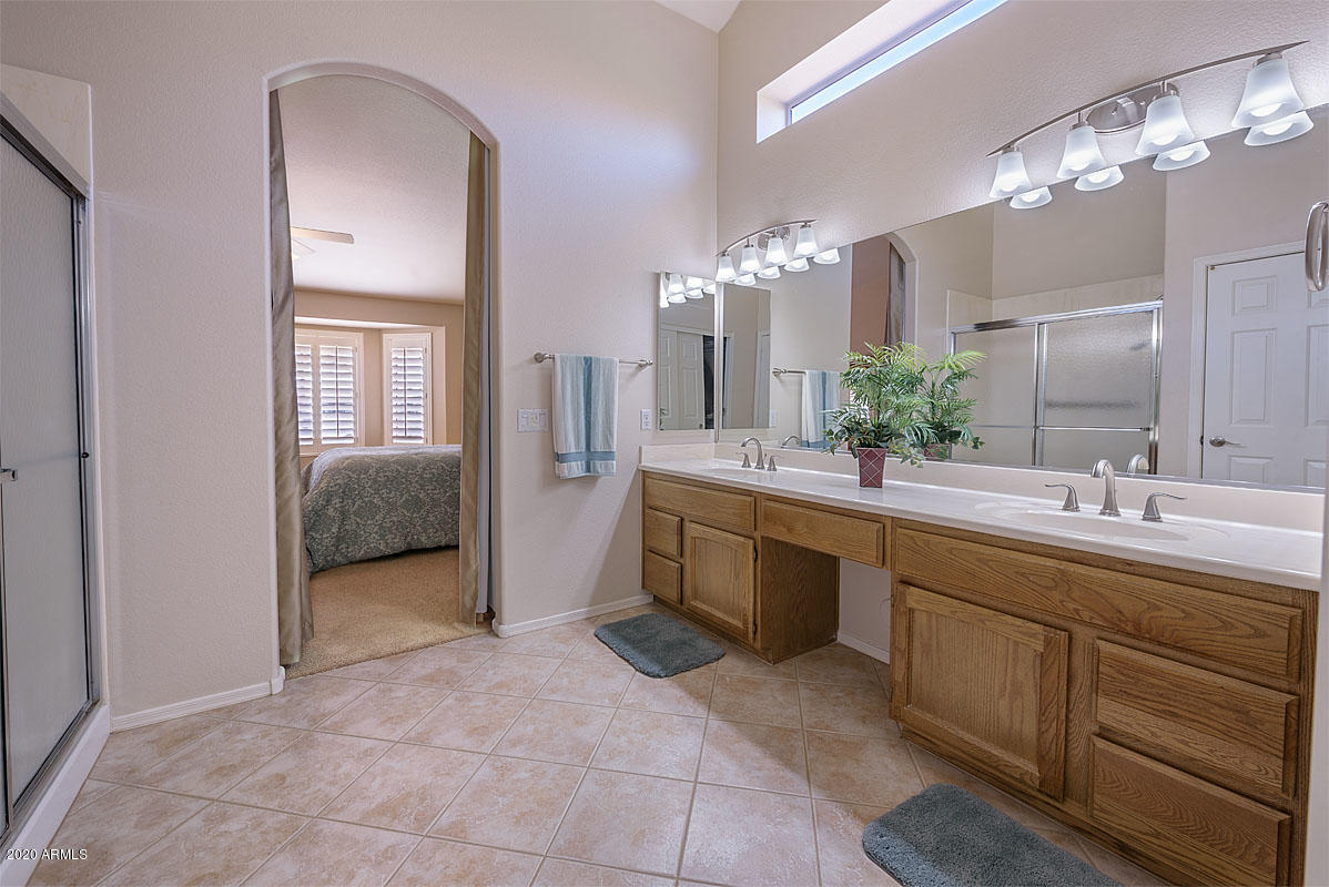 15431 Piccadilly Road Goodyear, AZ 85395 - Photo 12 of 19 Master Bathroom