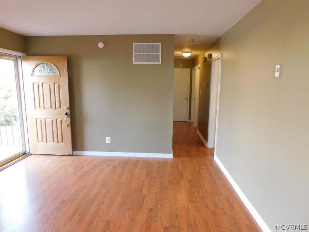 3204 Courthouse Road Hopewell, VA 23860 - Photo 3 of 22 Gallery Image 3