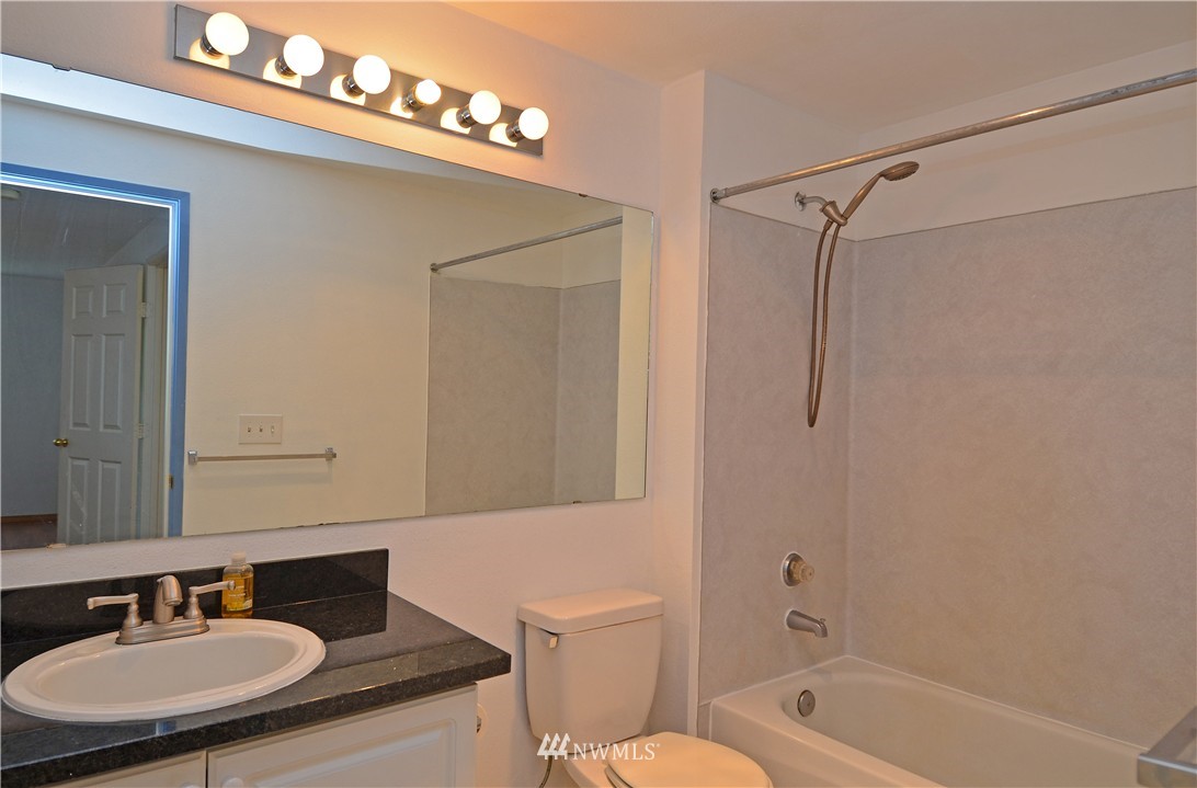 10824 Southeast 170th Street, Unit A304 Renton, WA 98055 - Photo 8 of 13 Gallery Image 8