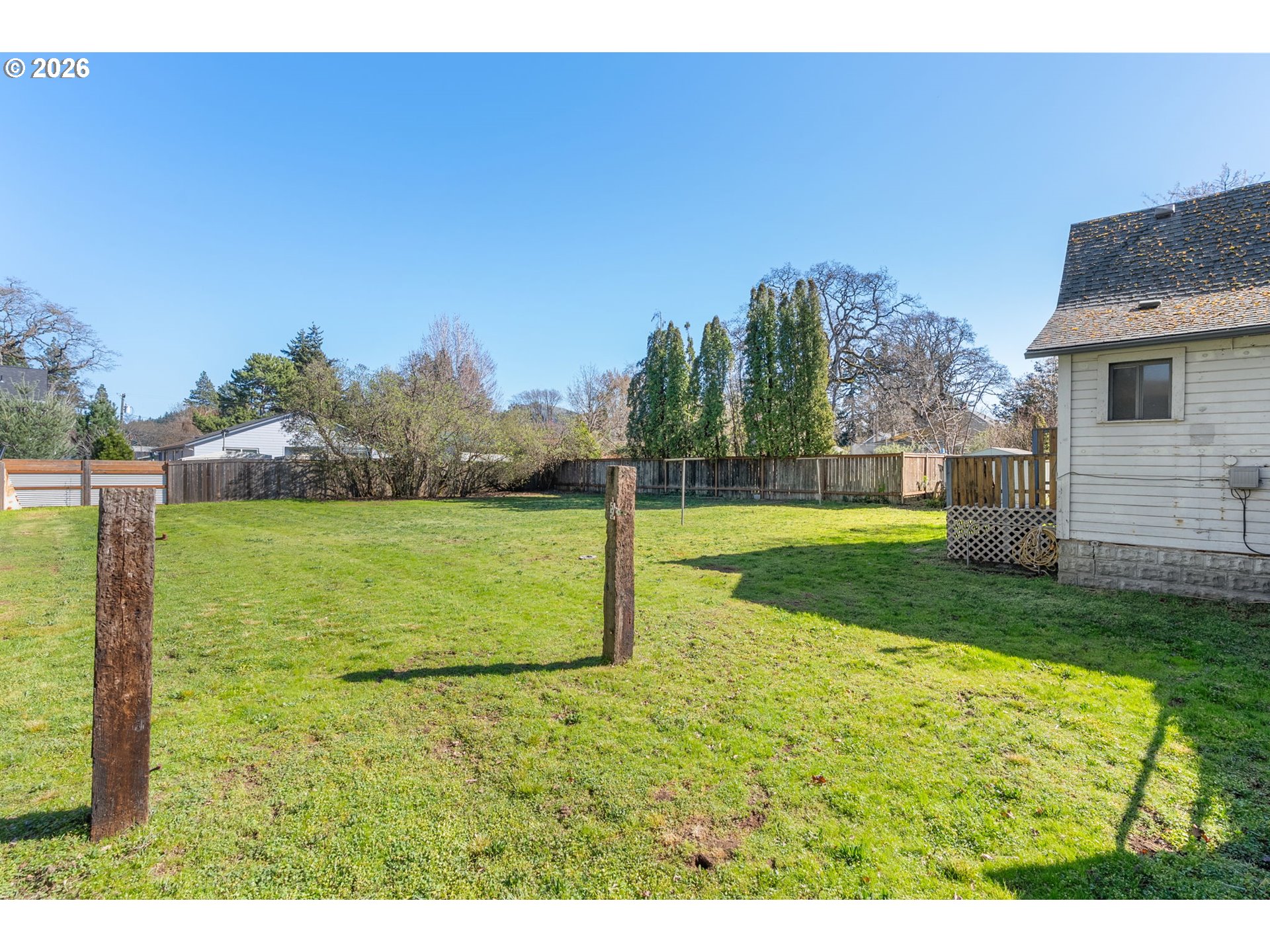 1011 5th Street Hood River, OR 97031 - Photo 13 of 18