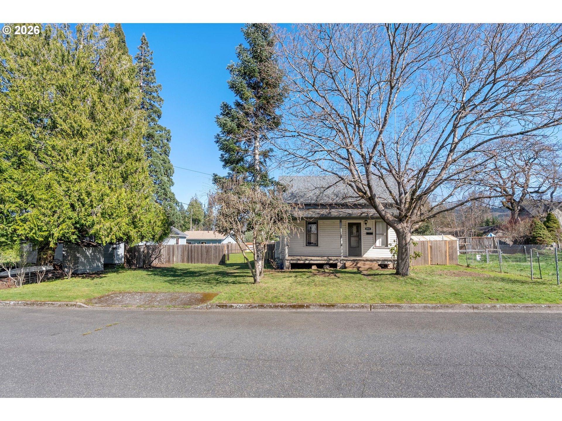 1011 5th Street Hood River, OR 97031 - Photo 6 of 18
