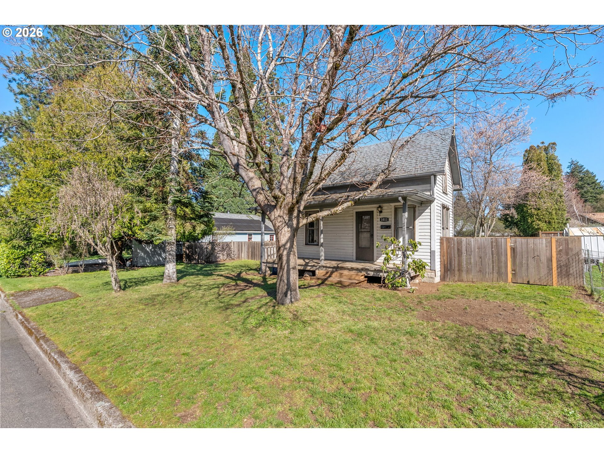 1011 5th Street Hood River, OR 97031 - Photo 10 of 18