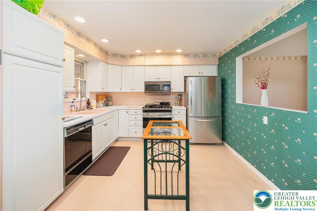 4844 Londonderry Road Harrisburg, PA 17109 - Photo 5 of 42 Gallery Image 5