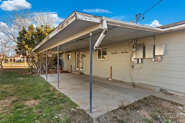 $399,990 | 503 Northwest 3rd Street, Fruitland, ID 83619