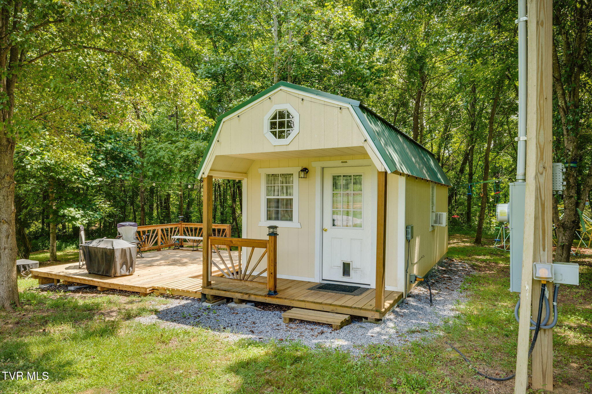 2588 West Carters Valley Road Surgoinsville, TN 37873 - Photo 5 of 54 038