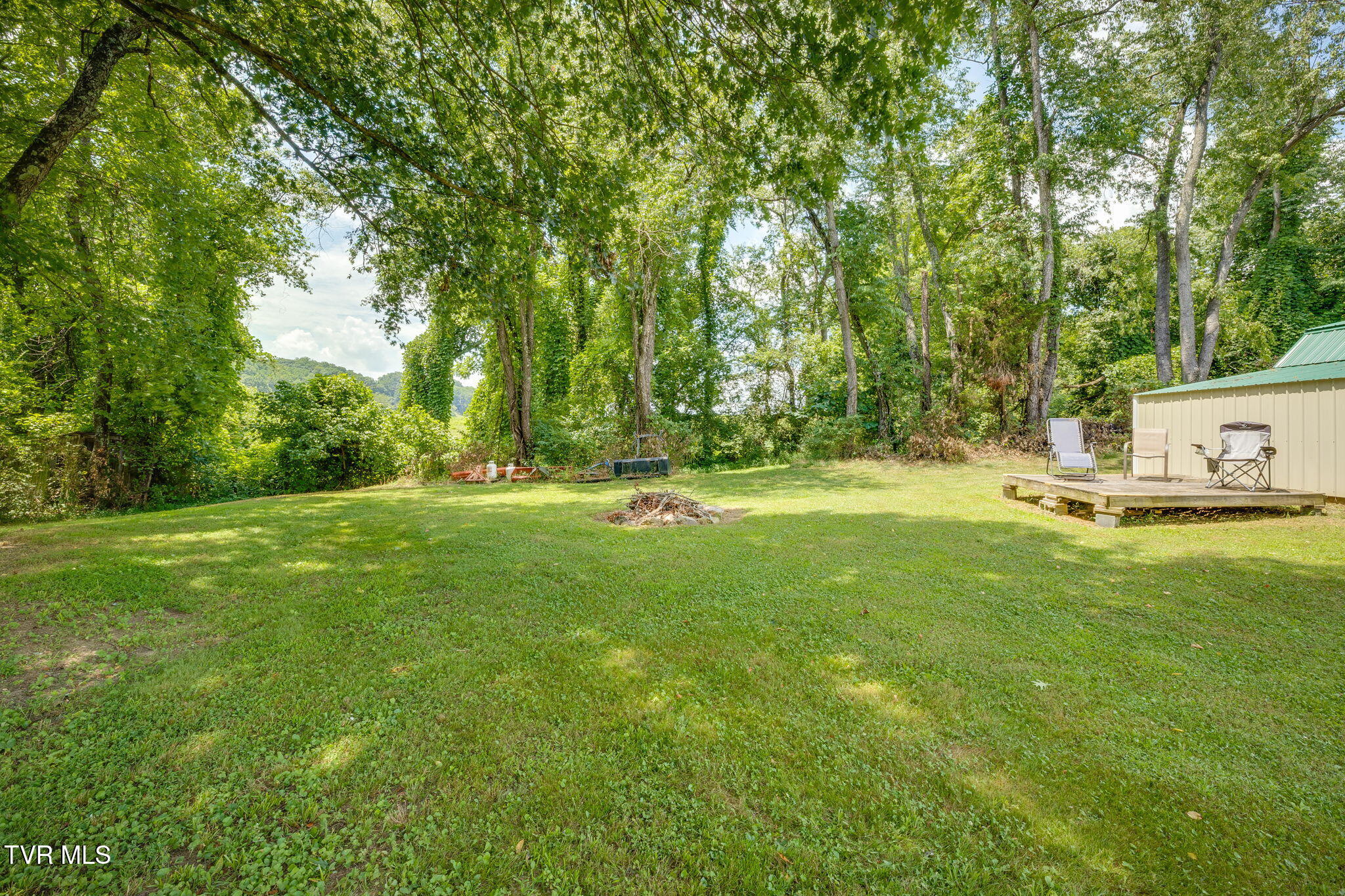 2588 West Carters Valley Road Surgoinsville, TN 37873 - Photo 8 of 54 050