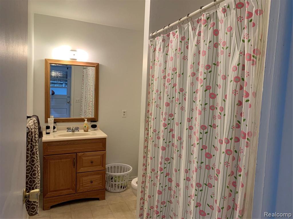 209 Elm Street Flushing, MI 48433 - Photo 13 of 21