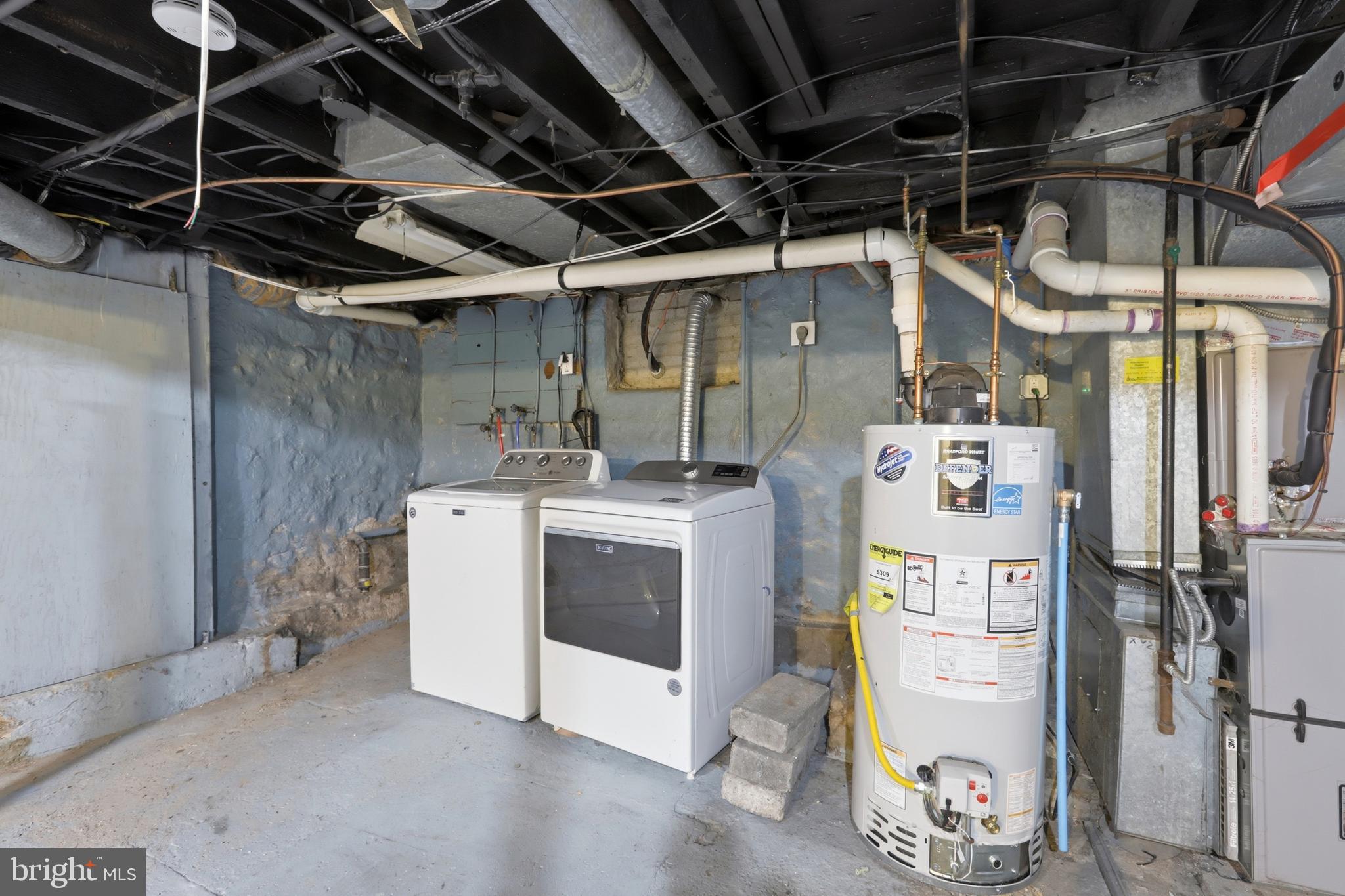 718 Chestnut Avenue Laurel Springs, NJ 08021 - Photo 40 of 49 a utility room with dryer and washer