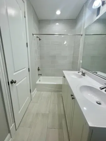 $3,100 | 5506 North Glenwood Avenue, Unit 1, Chicago, IL 60640