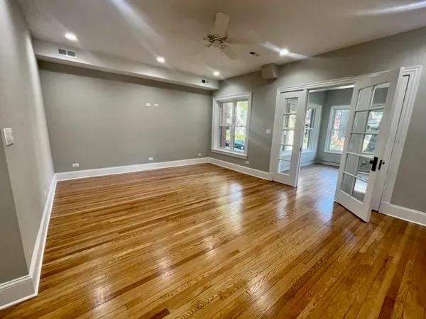 $3,100 | 5506 North Glenwood Avenue, Unit 1, Chicago, IL 60640