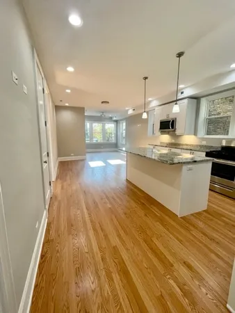 $3,100 | 5506 North Glenwood Avenue, Unit 1, Chicago, IL 60640