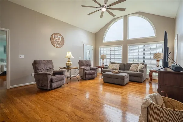 $399,900 | 79 French Road, Loretto, TN 38469