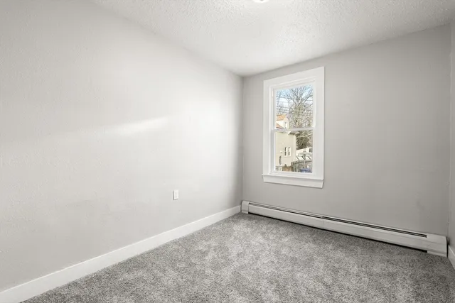 $2,300 | 19 Shawmut Avenue, Unit 1, New Bedford, MA 02740