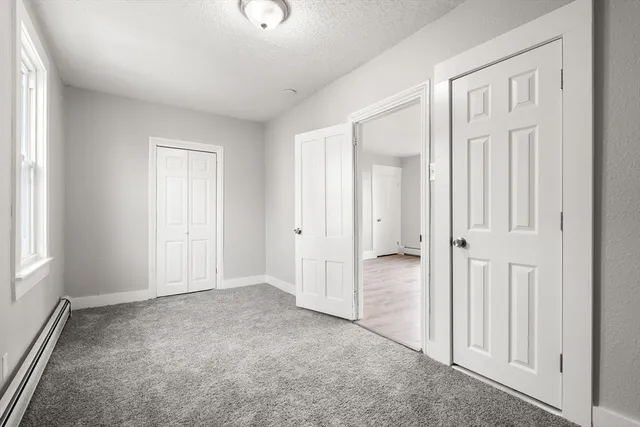 $2,300 | 19 Shawmut Avenue, Unit 1, New Bedford, MA 02740