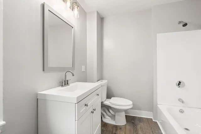 $2,300 | 19 Shawmut Avenue, Unit 1, New Bedford, MA 02740