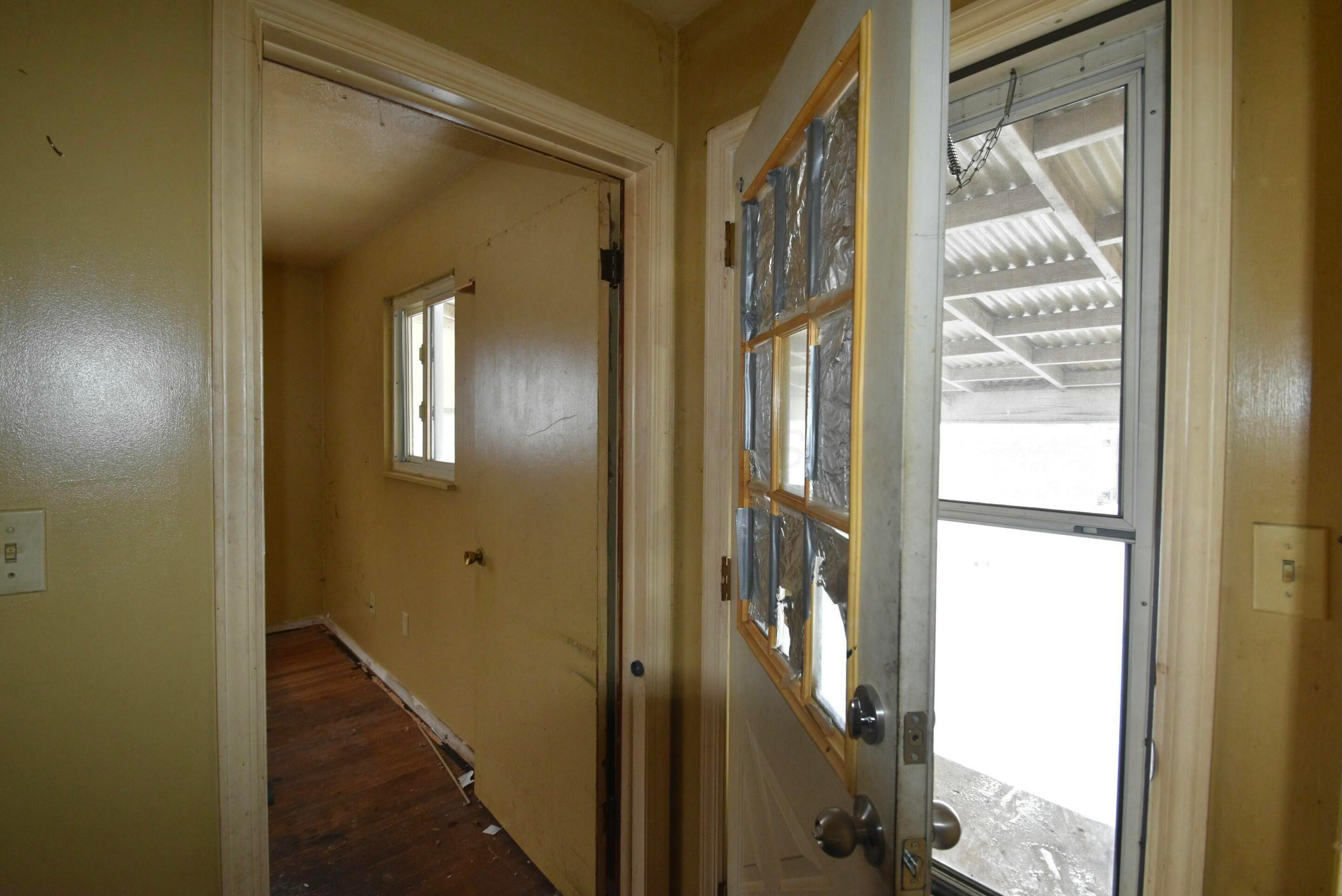 1828 Ferris Road Columbus, OH 43224 - Photo 11 of 19 tempImage5jLnKn