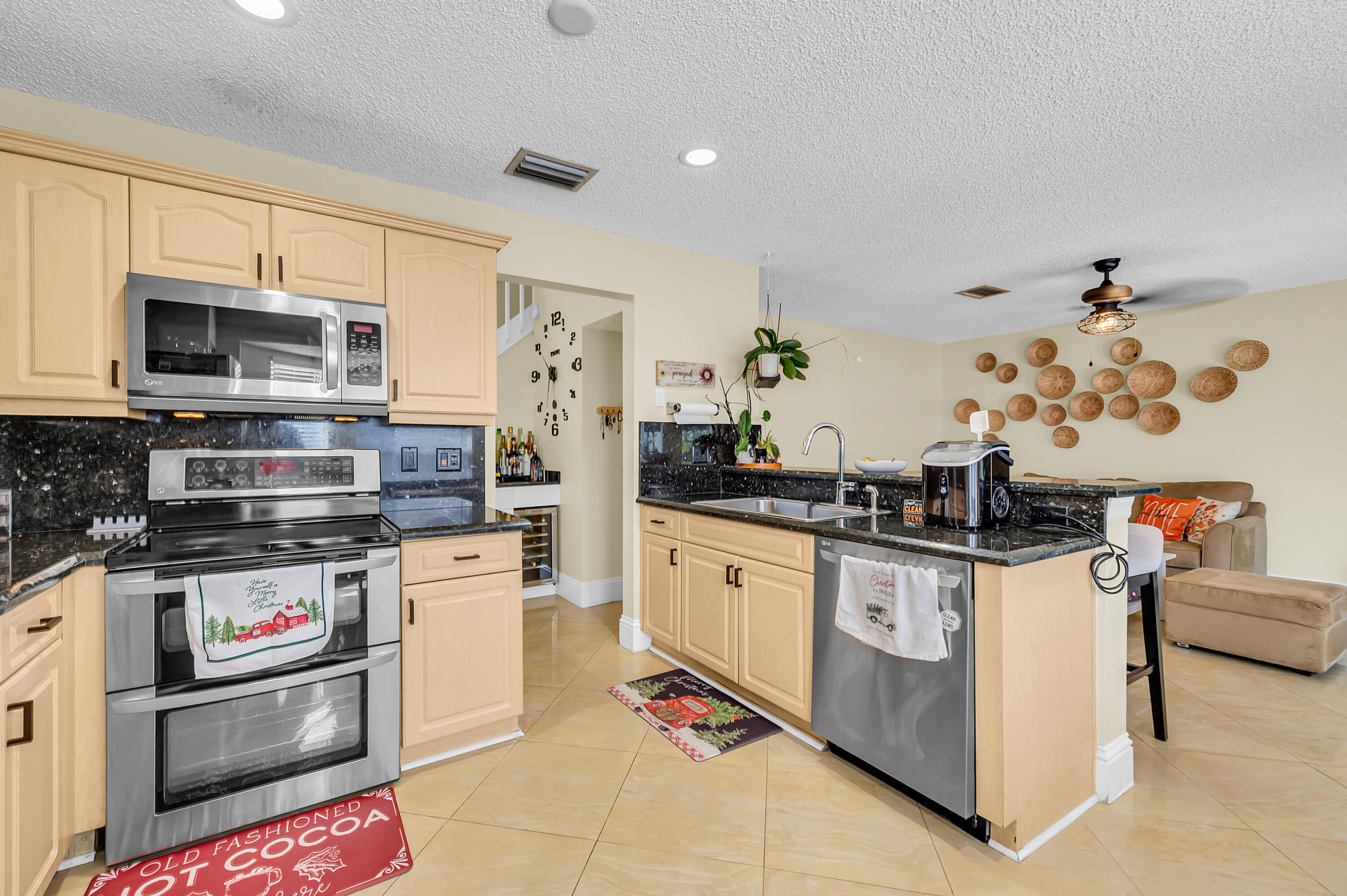 5216 Northwest 55th Street Coconut Creek, FL 33073 - Photo 20 of 54 photo_020