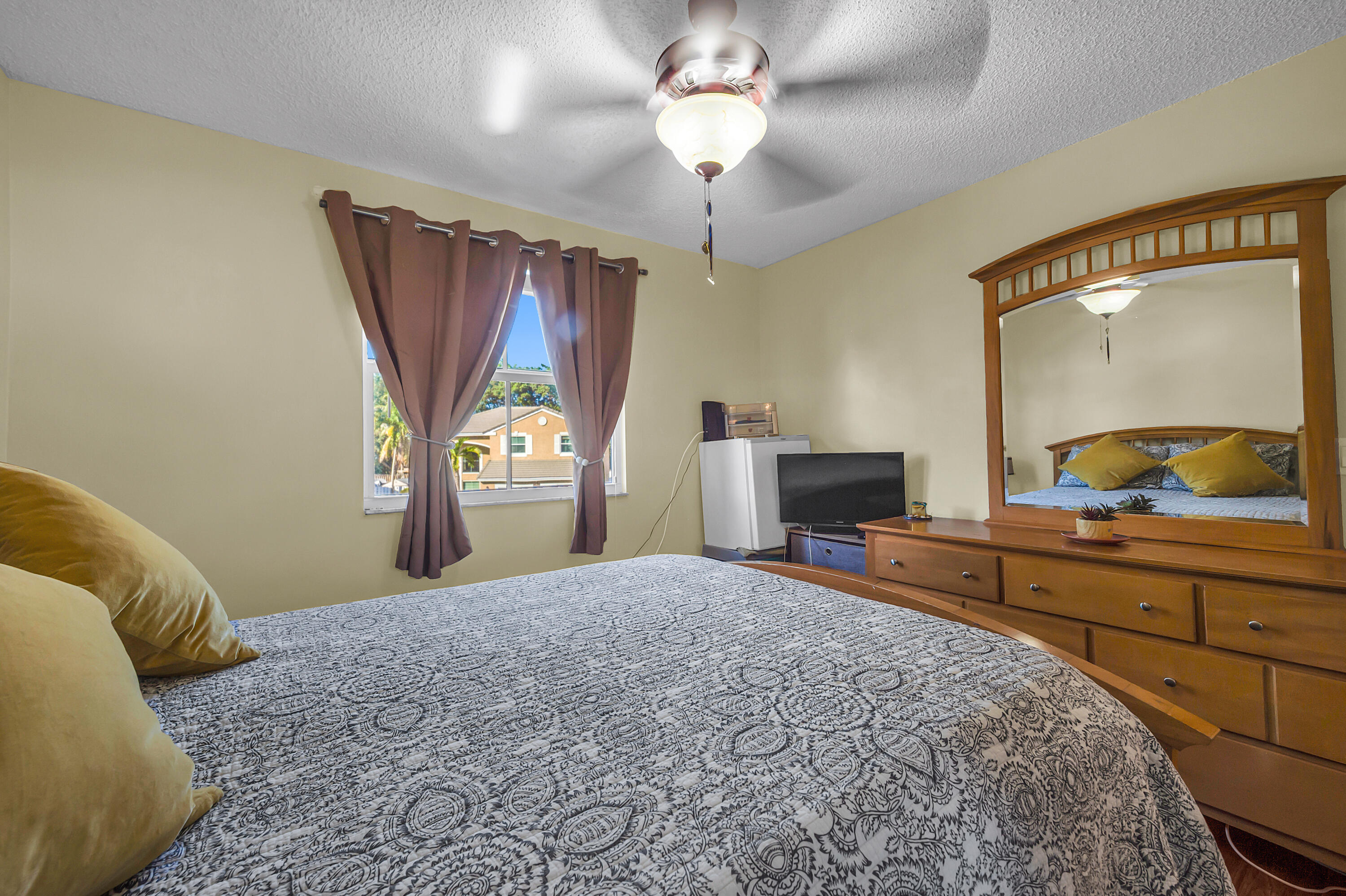 5216 Northwest 55th Street Coconut Creek, FL 33073 - Photo 37 of 54 photo_038