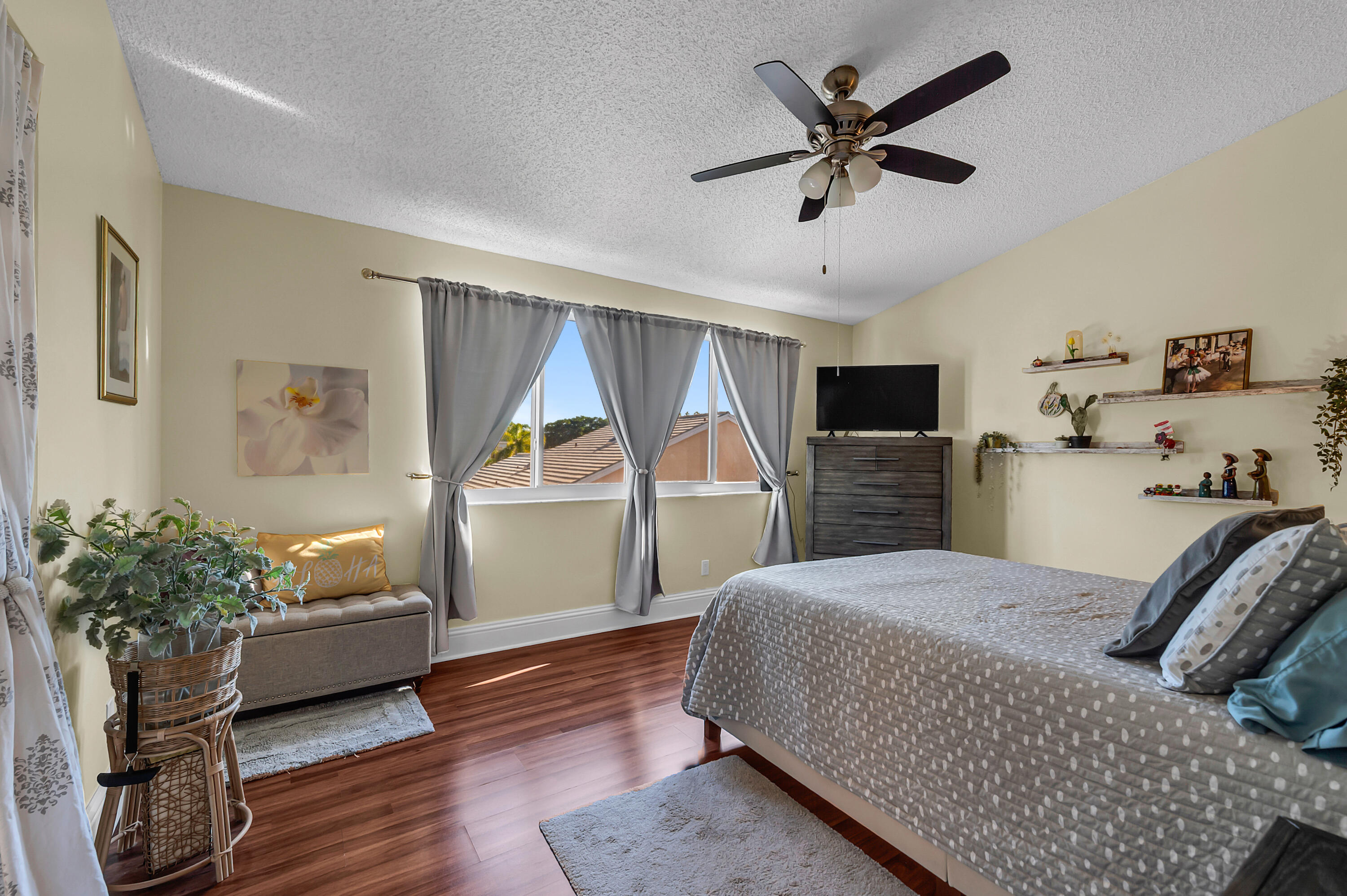 5216 Northwest 55th Street Coconut Creek, FL 33073 - Photo 43 of 54 photo_044