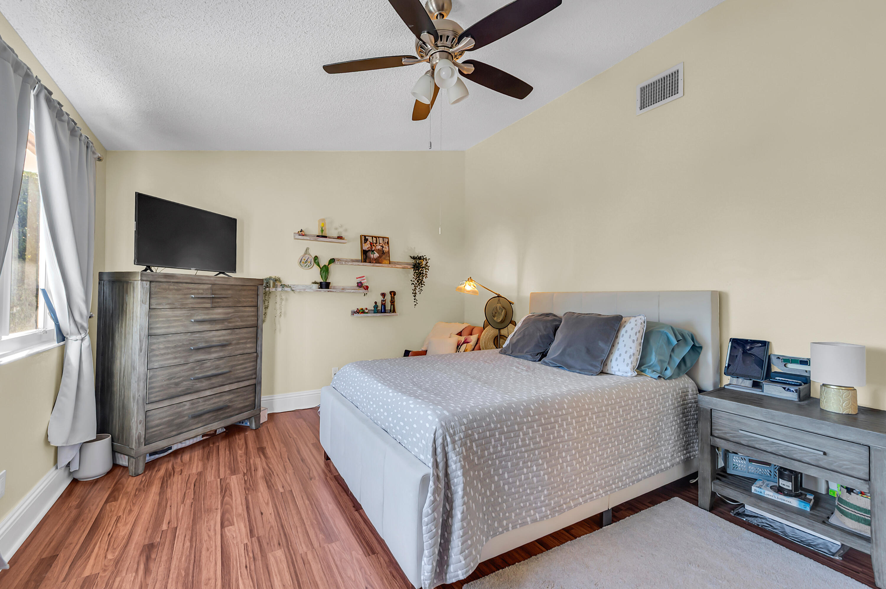 5216 Northwest 55th Street Coconut Creek, FL 33073 - Photo 44 of 54 photo_045