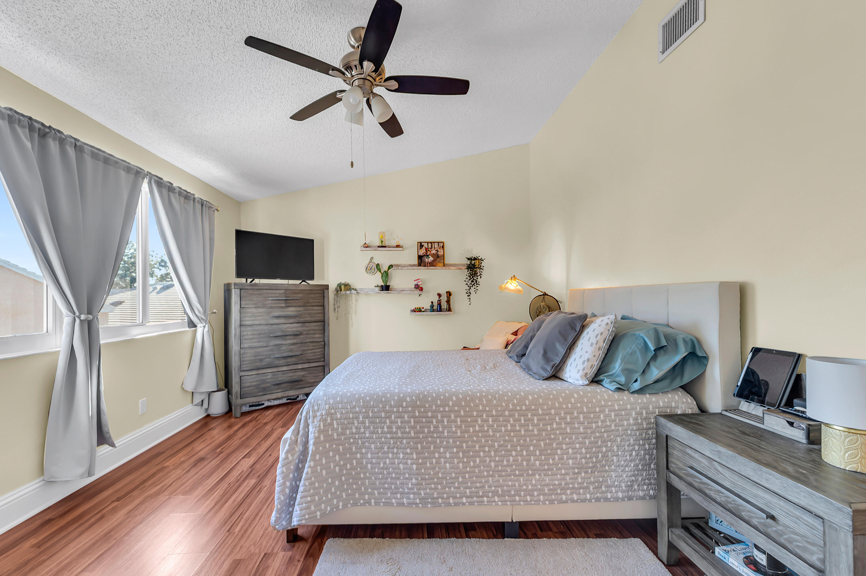 5216 Northwest 55th Street Coconut Creek, FL 33073 - Photo 45 of 54 photo_046