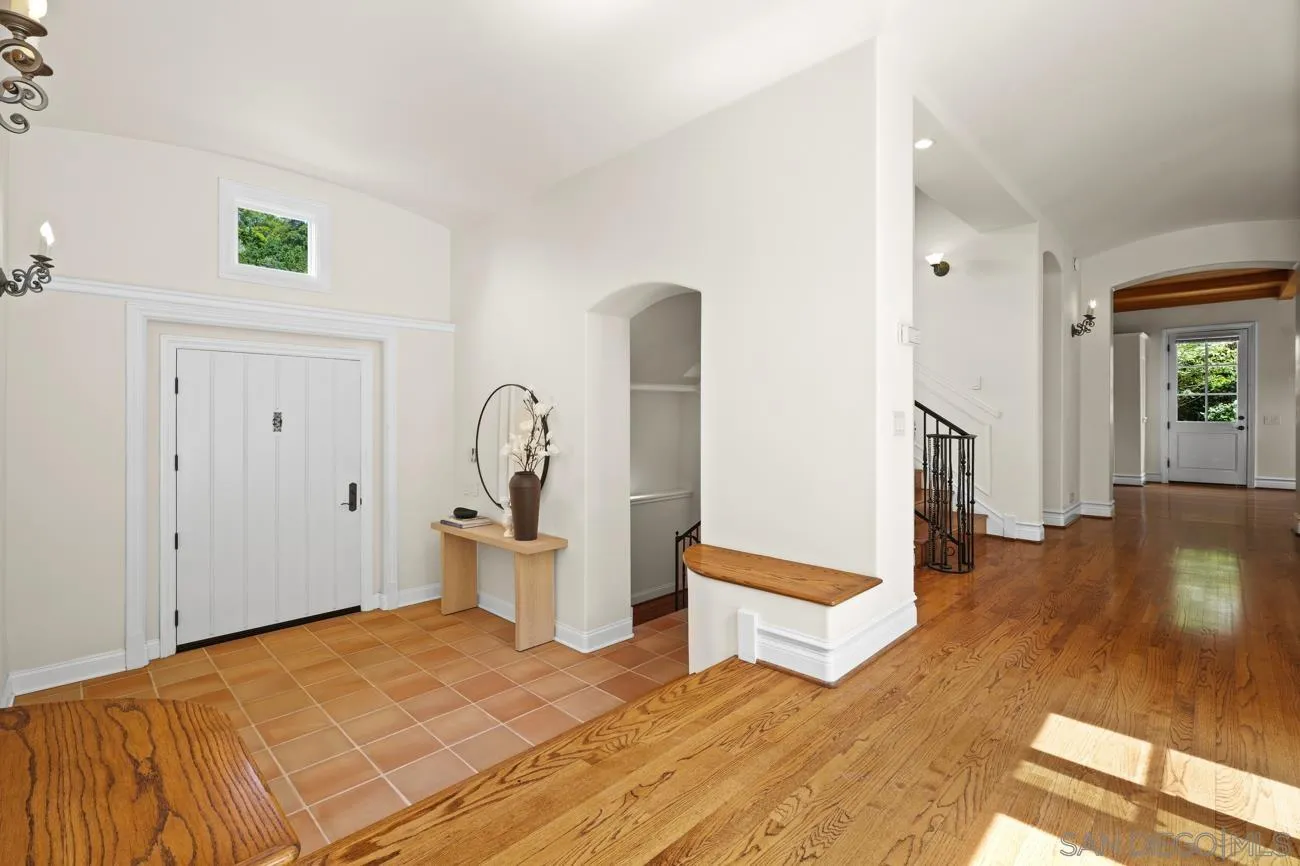 1631 Mimulus Way La Jolla, CA 92037 - Photo 5 of 33 a bedroom with a bed and a table