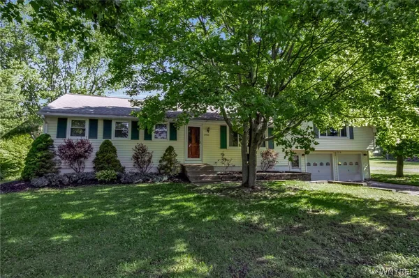 $369,900 | 12466 Williston Road, Marilla, NY 14052