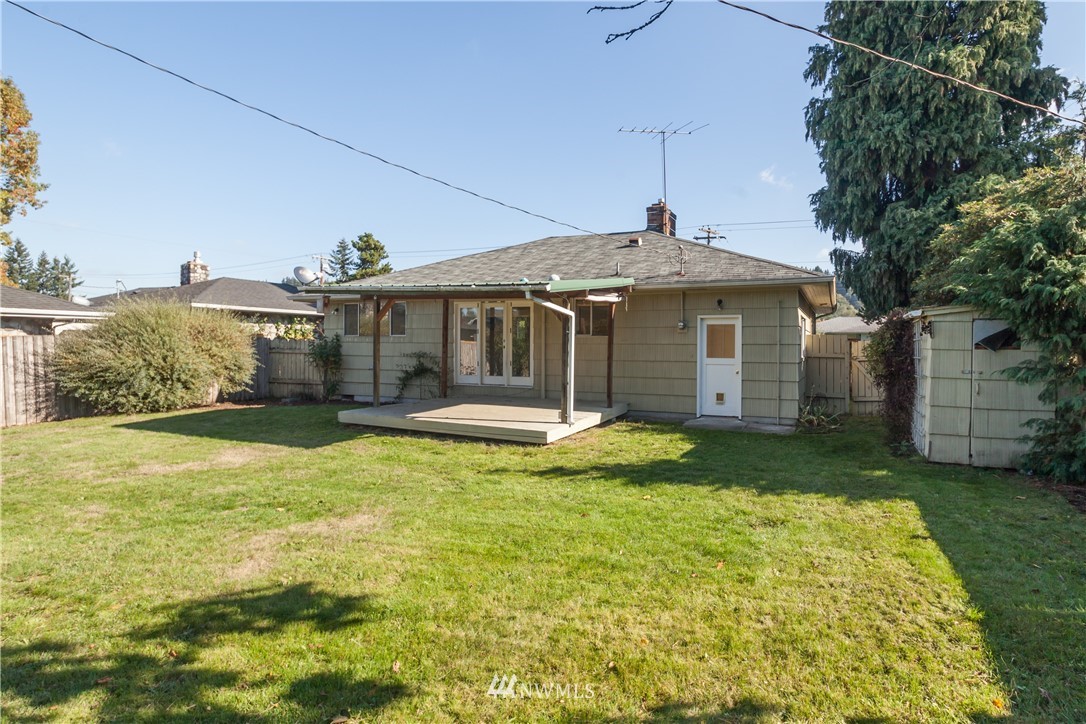 111 R Street Northeast Auburn, WA 98002 - Photo 16 of 19