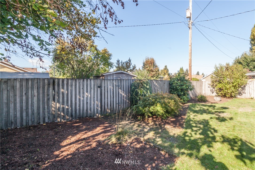 111 R Street Northeast Auburn, WA 98002 - Photo 17 of 19