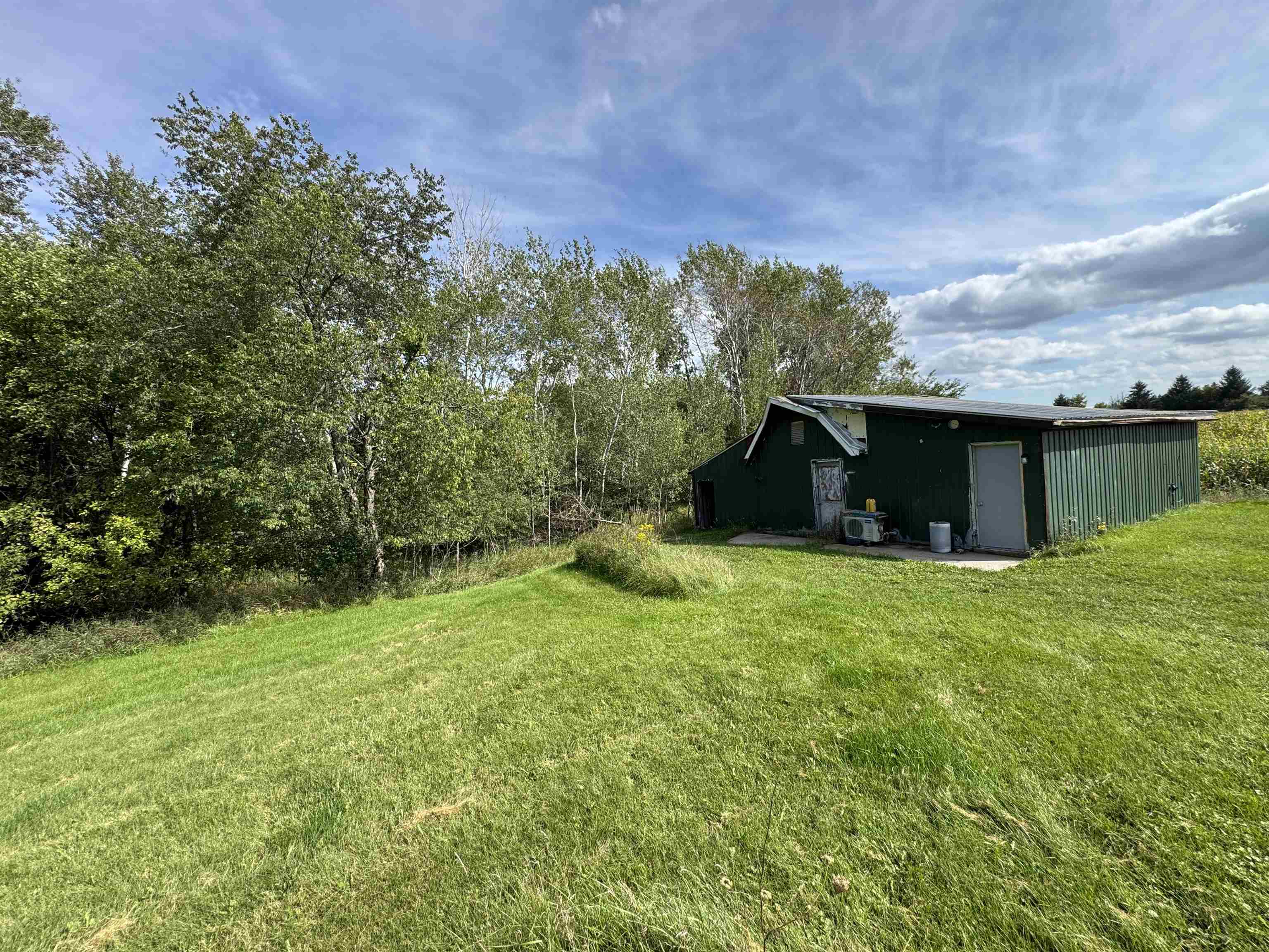 930 Reed Road Sterling, MI 48659 - Photo 9 of 39 1950996-79c48648-eb0a-490f-8002-4db50fd8e16e.JPG