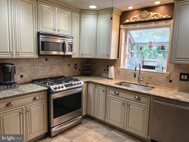 38 Roxboro Road Lawrenceville, NJ 08648 - Photo 18 of 64