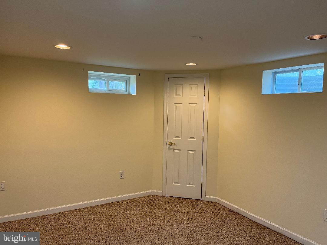 38 Roxboro Road Lawrenceville, NJ 08648 - Photo 43 of 64