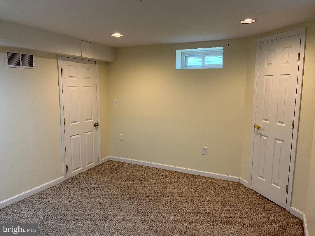 38 Roxboro Road Lawrenceville, NJ 08648 - Photo 44 of 64